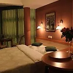 瑟斯亚酒店 3*